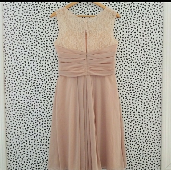 Blush pink lace and chiffon dress - Picture 2 of 3